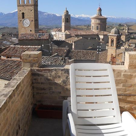 오피다 La Neviera Nel Pozzo B&B 외부 사진