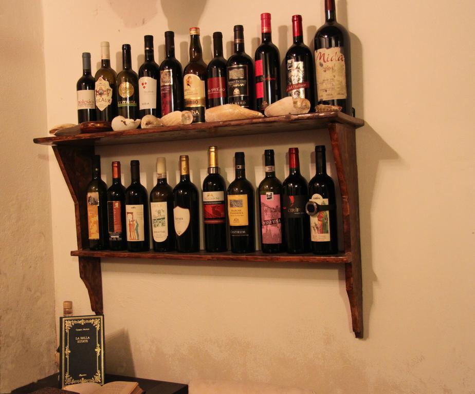 오피다 La Neviera Nel Pozzo B&B 외부 사진