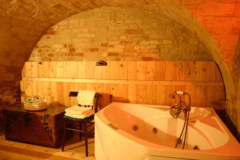 오피다 La Neviera Nel Pozzo B&B 객실 사진